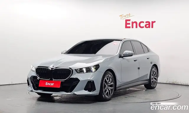BMW 5 серия, 2025, 12 946 км