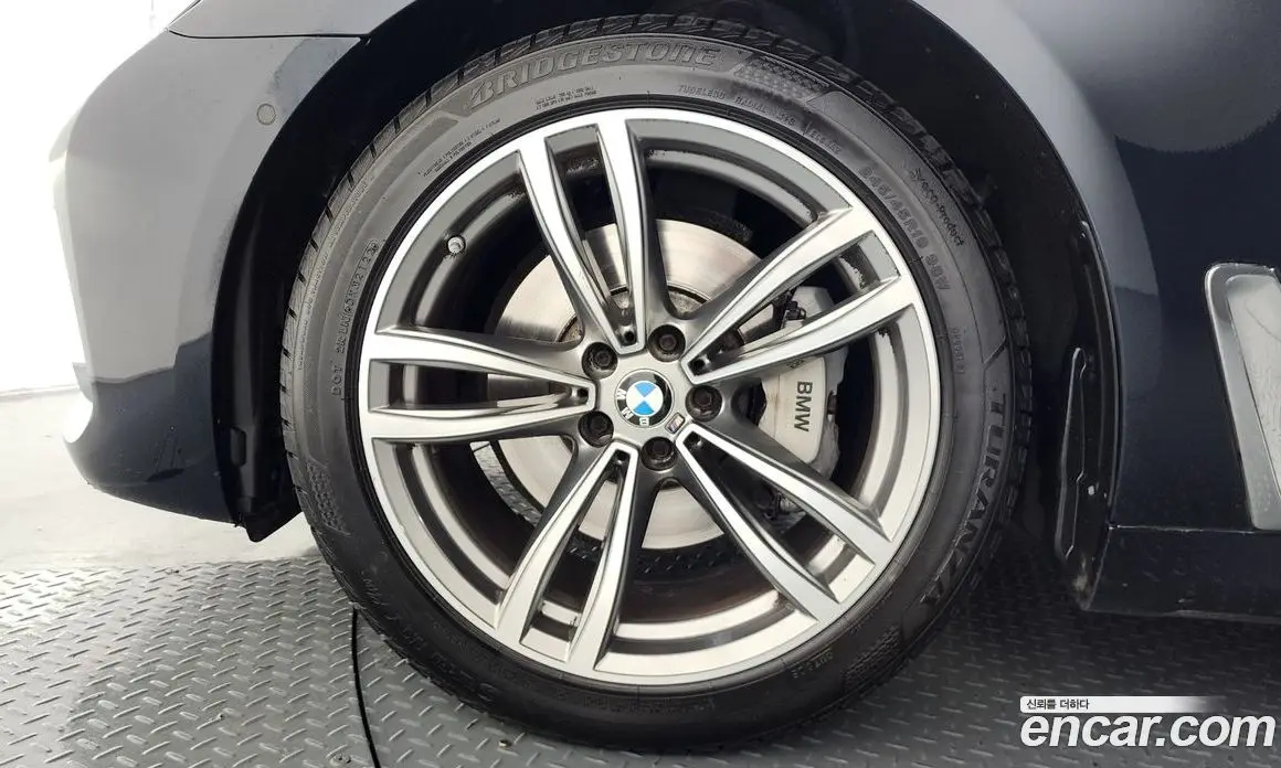 BMW 7 серия 2018 3.0 автомат (гидро), фото 5