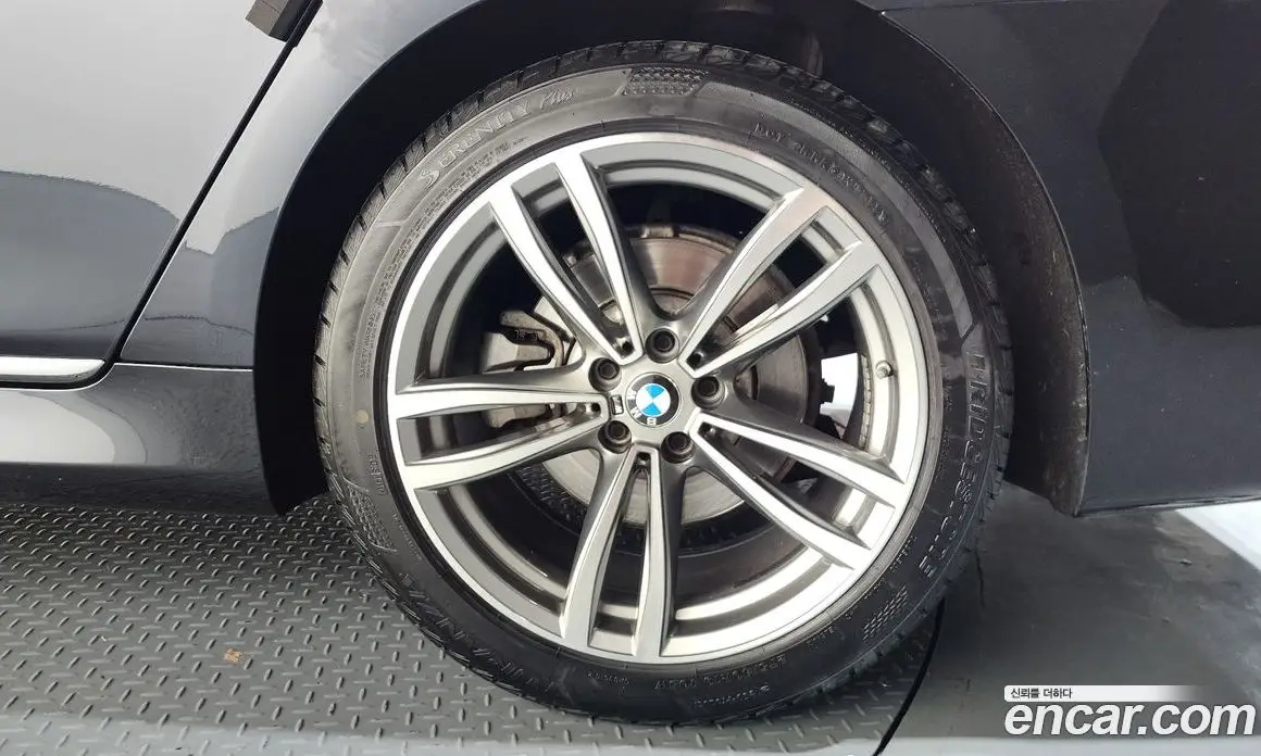 BMW 7 серия 2018 3.0 автомат (гидро), фото 7