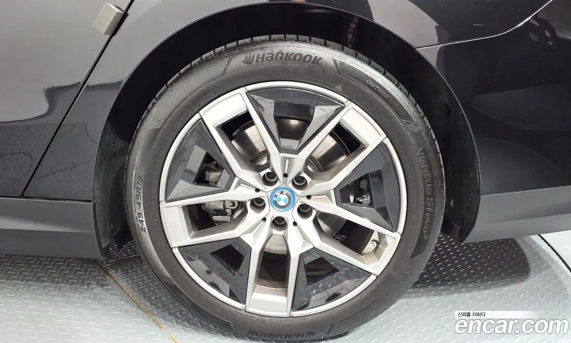 BMW i5 2025 0.2 автомат (гидро), фото 7 BMW i5 2025 0.2 автомат (гидро), фото 7