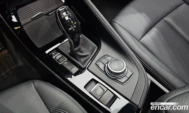 BMW X1 2022 2.0 автомат (гидро), миниатюра 12