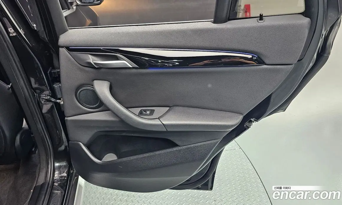 BMW X1 2022 2.0 автомат (гидро), фото 15