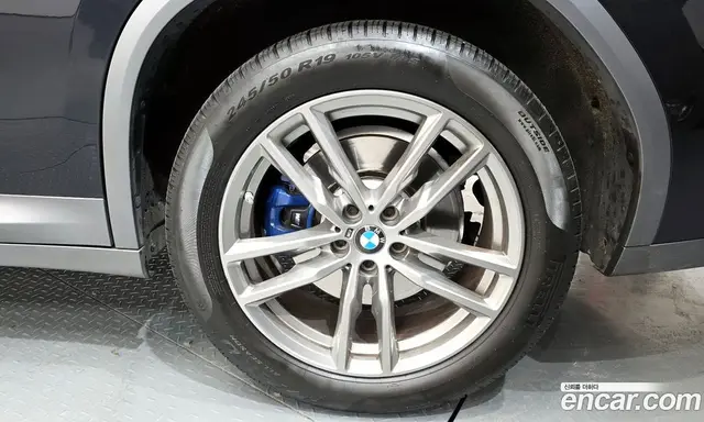 BMW X4 2021 2.0 автомат (гидро), миниатюра 7