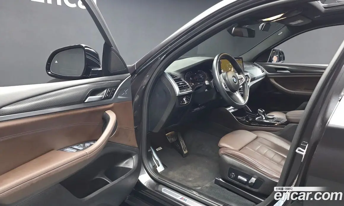 BMW X4 2023 2.0 автомат (гидро), фото 13