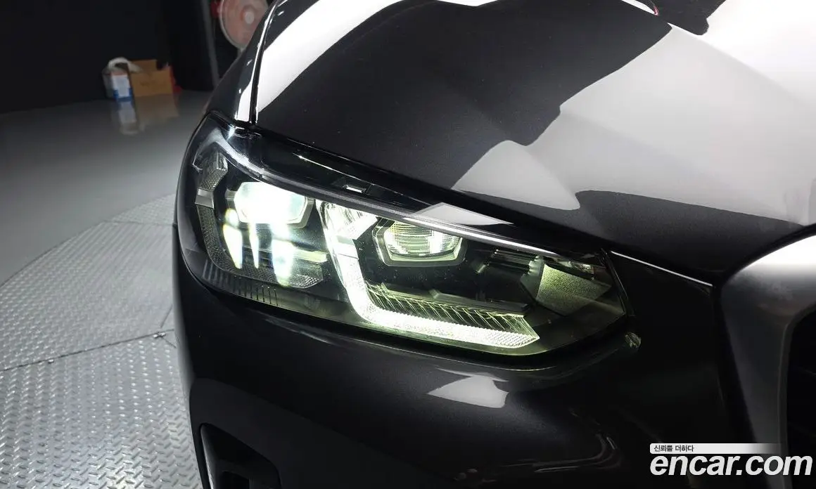 BMW X4 2023 2.0 автомат (гидро), фото 8