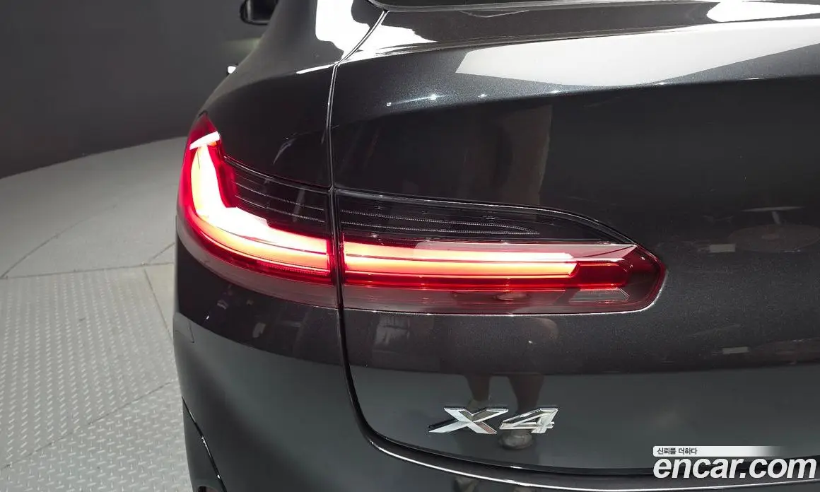 BMW X4 2023 2.0 автомат (гидро), фото 9