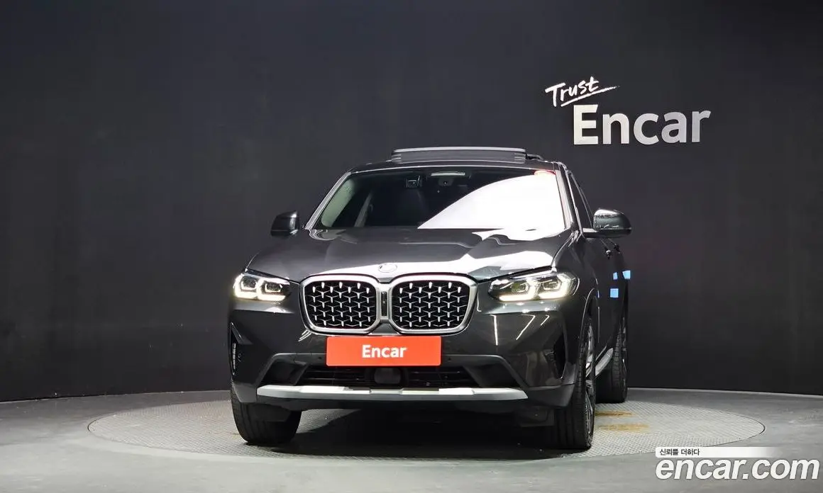 BMW X4 2024 2.0 автомат (гидро), фото 3 BMW X4 2024 2.0 автомат (гидро), фото 3
