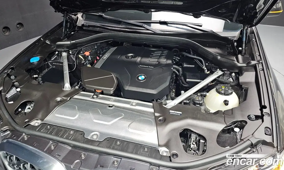 BMW X4 2024 2.0 автомат (гидро), фото 6 BMW X4 2024 2.0 автомат (гидро), фото 6