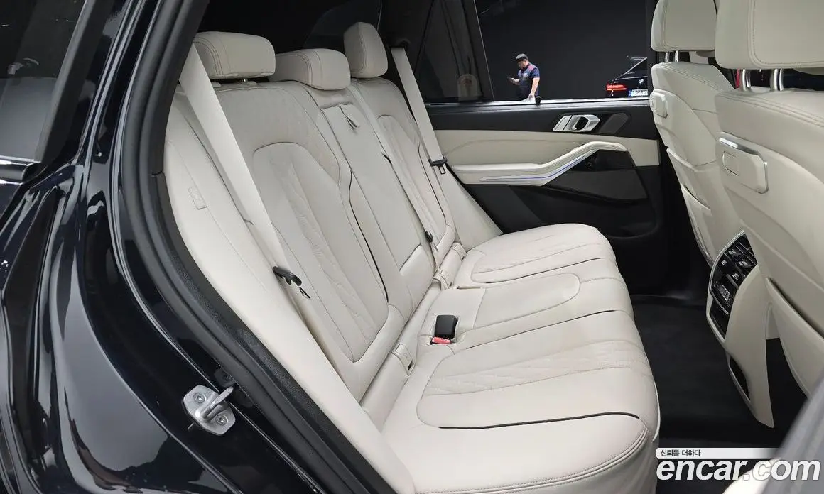 BMW X5 2025 3.0 автомат (гидро), фото 17