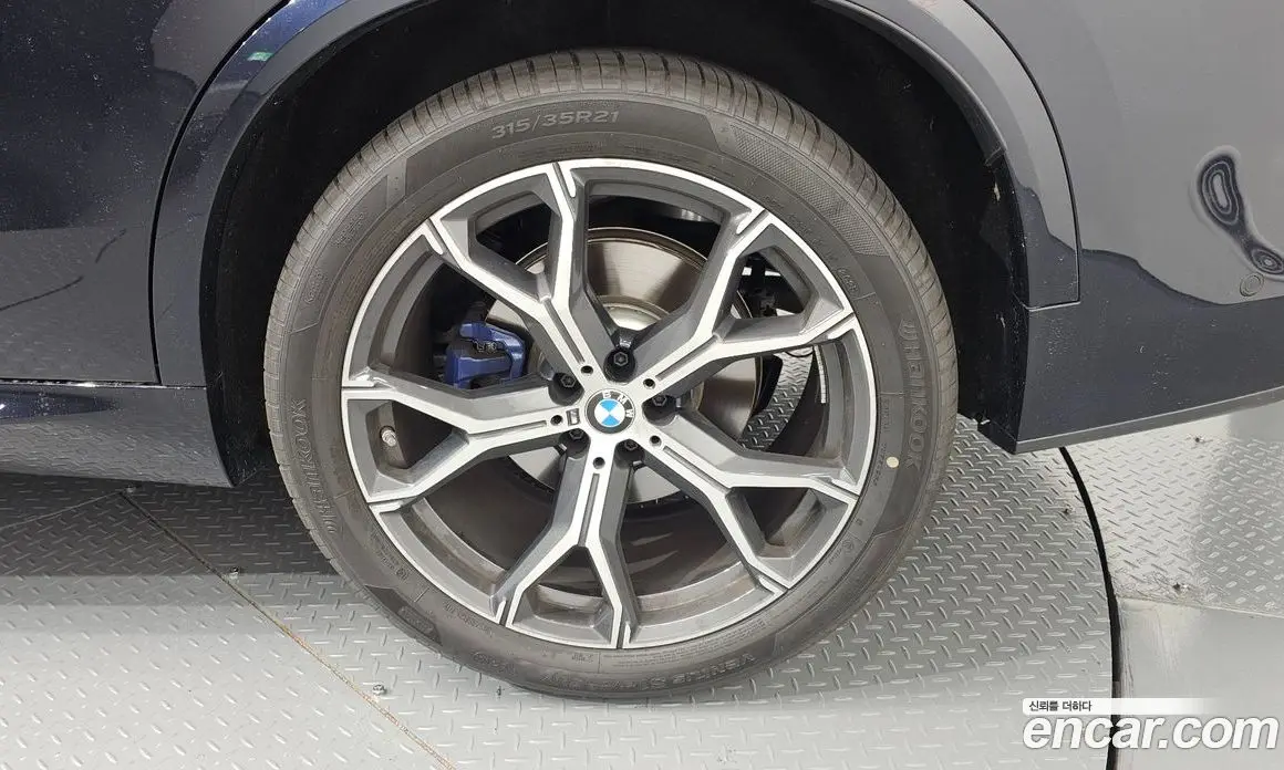 BMW X5 2025 3.0 автомат (гидро), фото 7