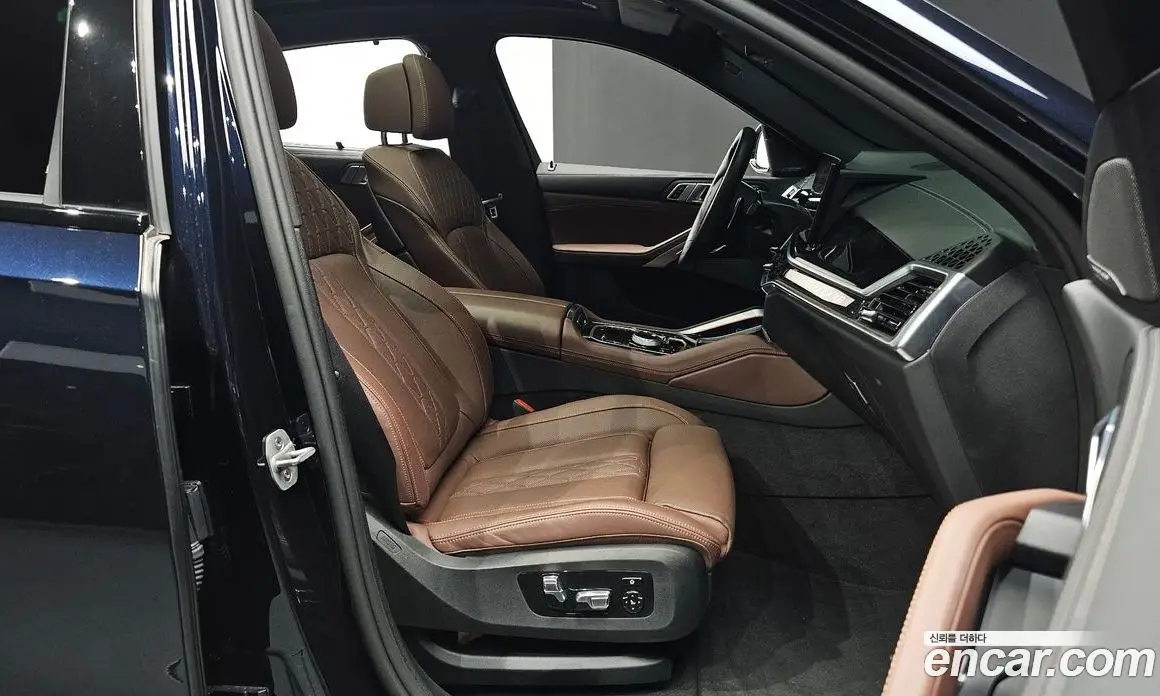 BMW X6 2025 3.0 автомат (гидро), фото 13