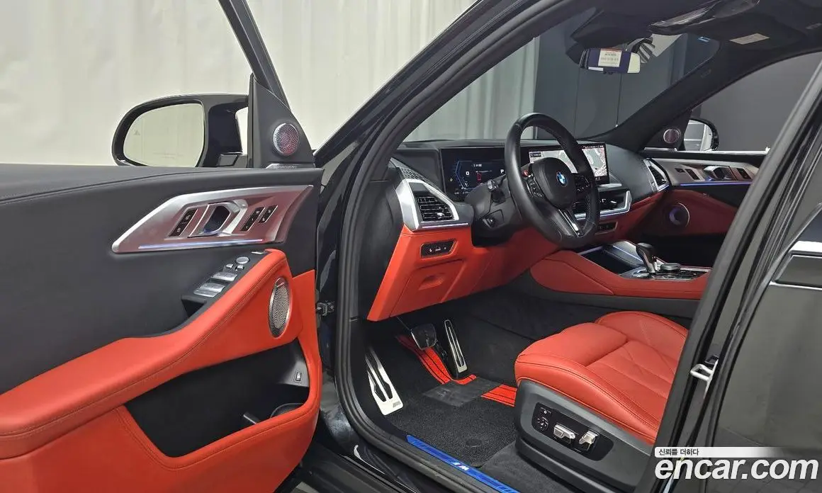 BMW XM 2024 4.4 автомат (гидро), фото 13 BMW XM 2024 4.4 автомат (гидро), фото 13