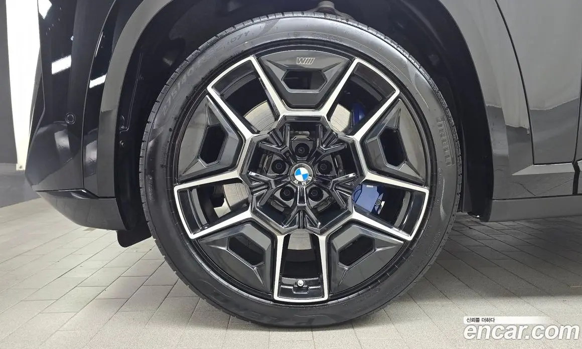 BMW XM 2024 4.4 автомат (гидро), фото 5 BMW XM 2024 4.4 автомат (гидро), фото 5