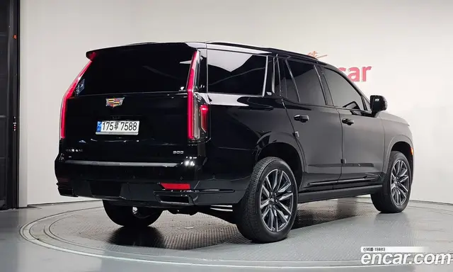 Cadillac Escalade 2023 6.2 автомат (гидро), миниатюра 2