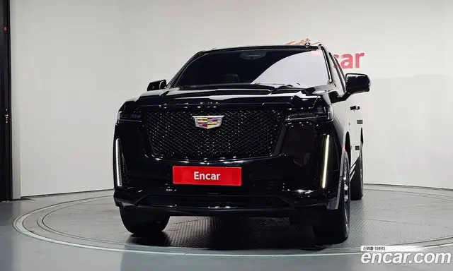 Cadillac Escalade 2023 6.2 автомат (гидро), миниатюра 3