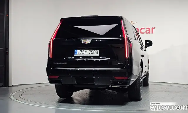 Cadillac Escalade 2023 6.2 автомат (гидро), миниатюра 4