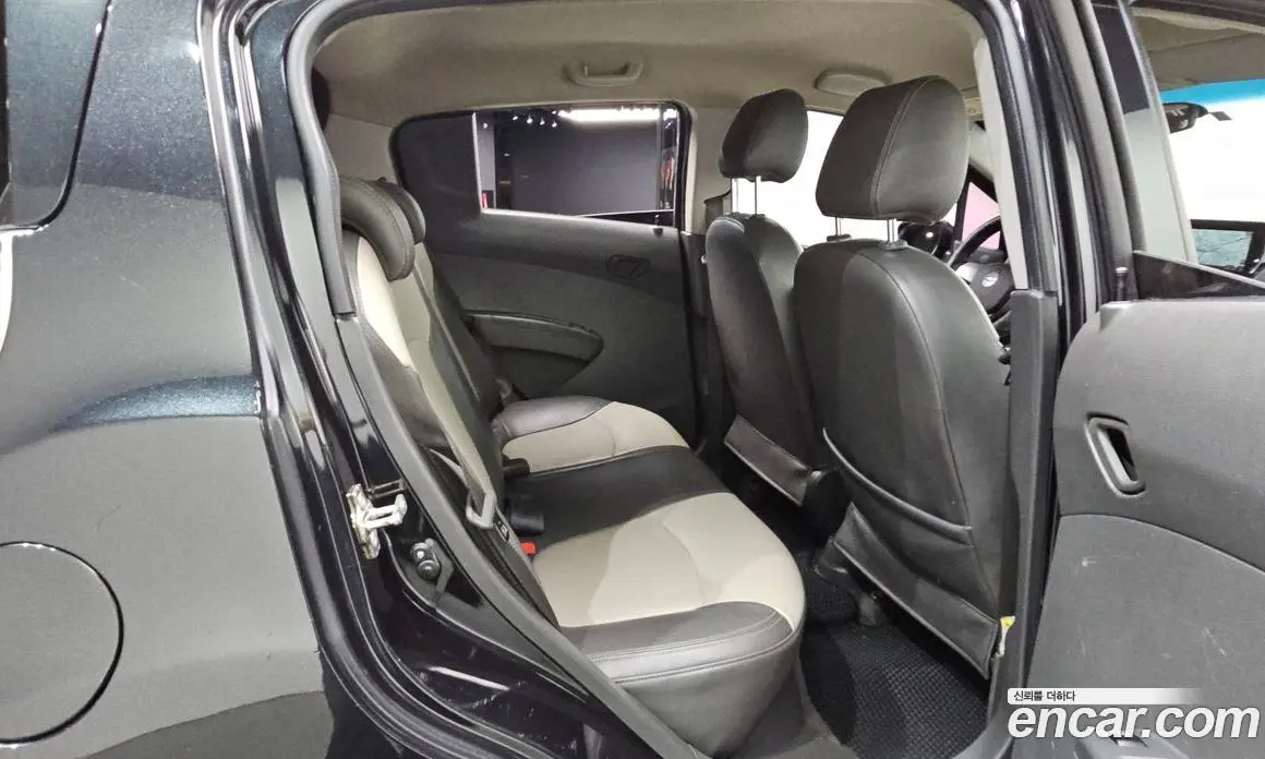 Chevrolet Spark 2012 1.0 автомат (гидро), фото 16 Chevrolet Spark 2012 1.0 автомат (гидро), фото 16