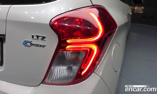 Chevrolet Spark 2016 1.0 автомат (гидро), миниатюра 9