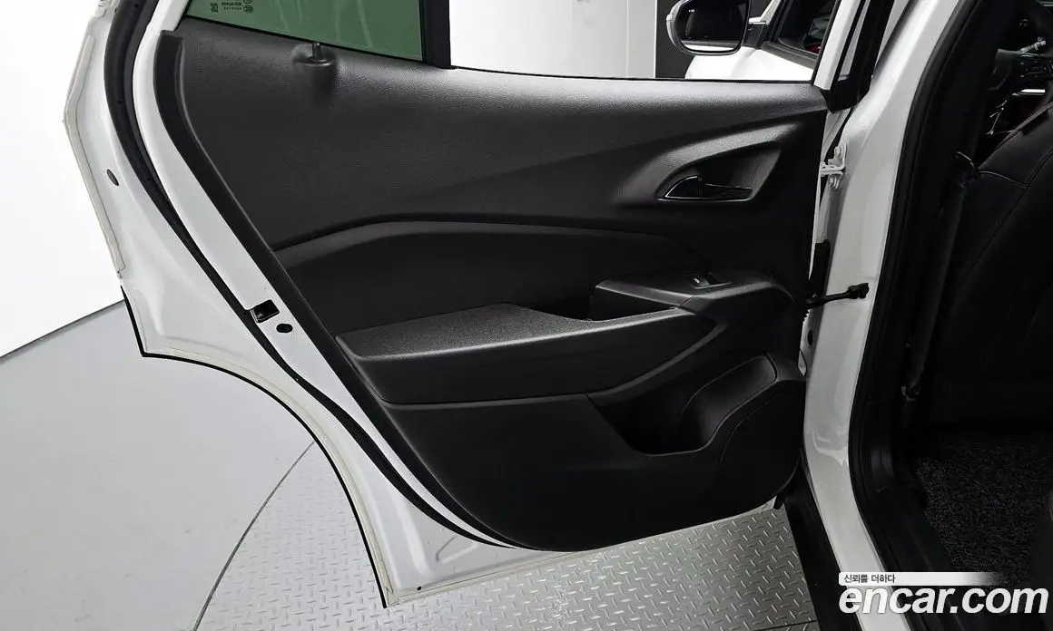 Chevrolet Trax 2024 1.2 автомат (гидро), фото 15
