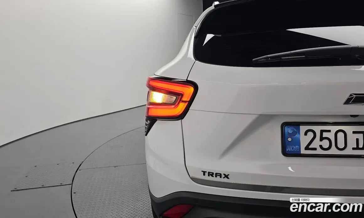 Chevrolet Trax 2024 1.2 автомат (гидро), фото 9