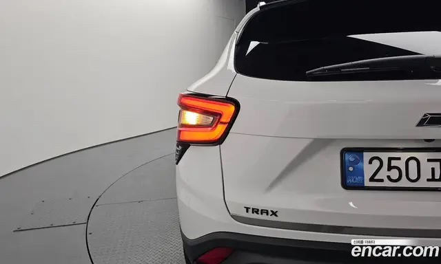 Chevrolet Trax 2024 1.2 автомат (гидро), миниатюра 9