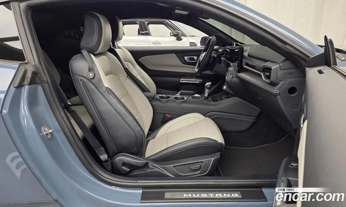 Ford Mustang 2024 5.0 автомат (гидро), фото 17