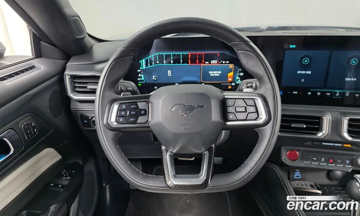 Ford Mustang 2024 5.0 автомат (гидро), фото 19
