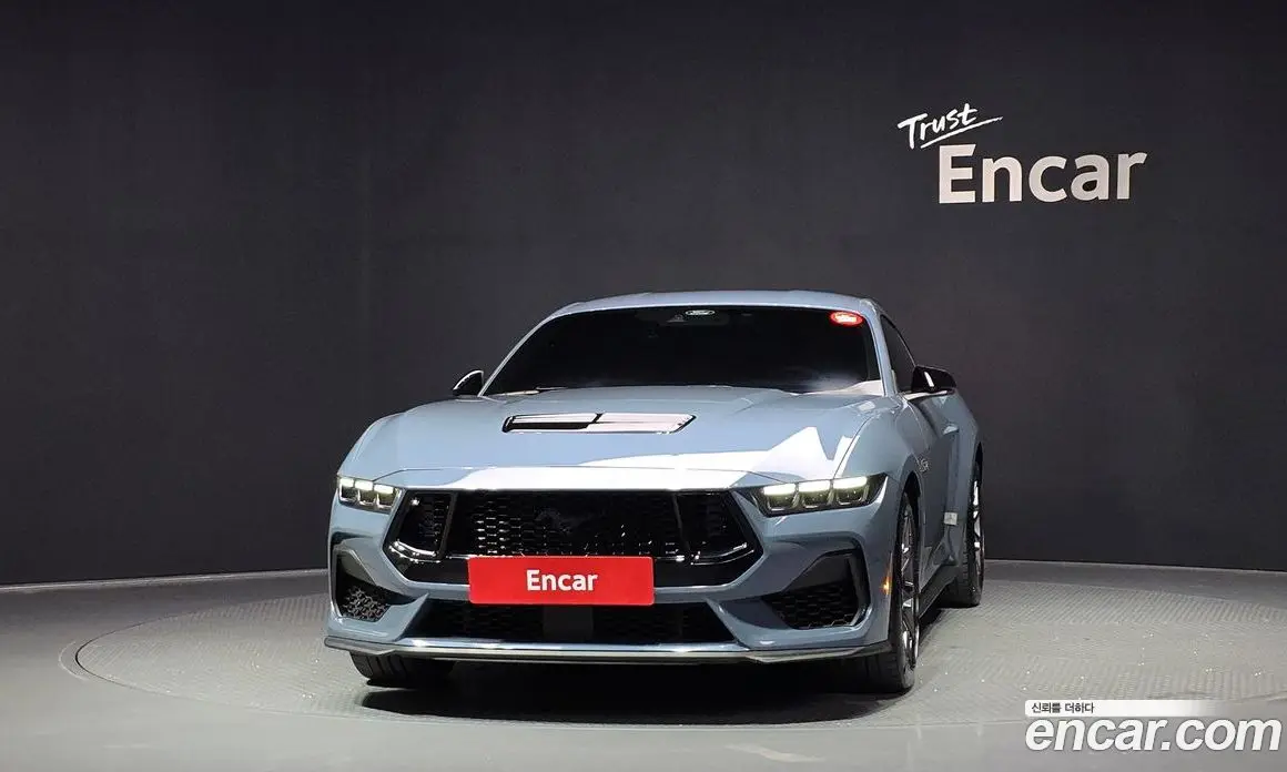 Ford Mustang 2024 5.0 автомат (гидро), фото 3