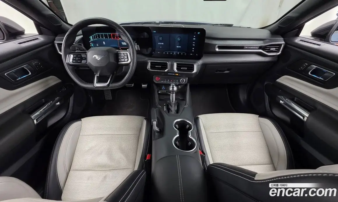 Ford Mustang 2024 5.0 автомат (гидро), фото 10