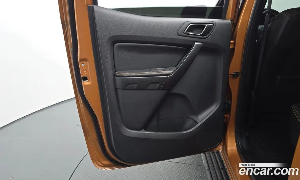 Ford Ranger 2022 2.0 автомат (гидро), фото 15