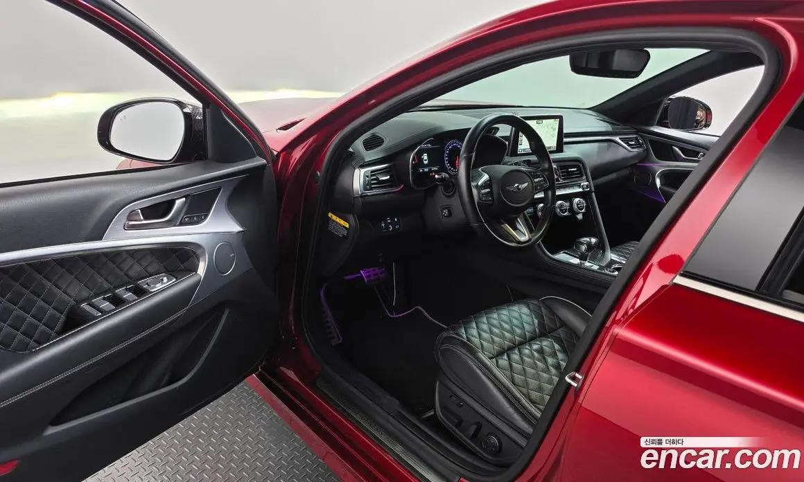 Genesis G70 2018 3.3 автомат (гидро), фото 13 Genesis G70 2018 3.3 автомат (гидро), фото 13