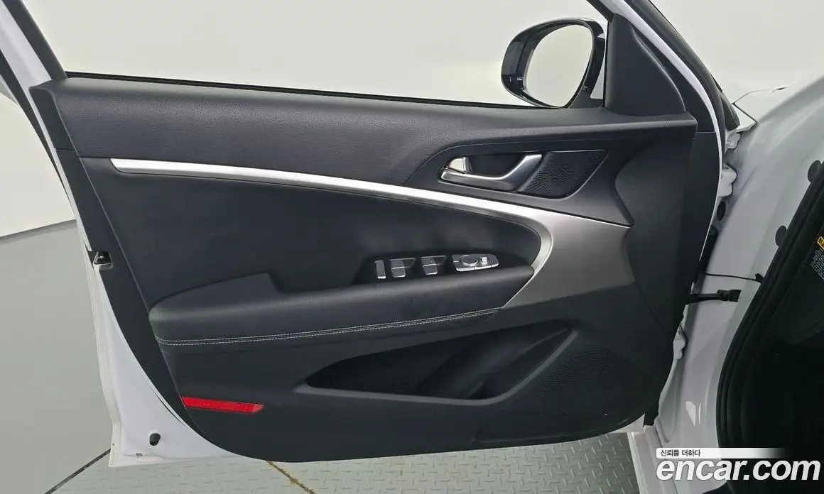 Genesis G70 2019 2.0 автомат (гидро), фото 14 Genesis G70 2019 2.0 автомат (гидро), фото 14