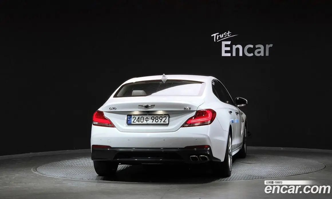 Genesis G70 2019 2.2 автомат (гидро), фото 4 Genesis G70 2019 2.2 автомат (гидро), фото 4