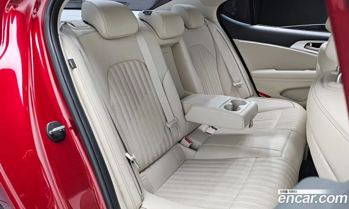 Genesis G70 2021 2.0 автомат (гидро), фото 16 Genesis G70 2021 2.0 автомат (гидро), фото 16