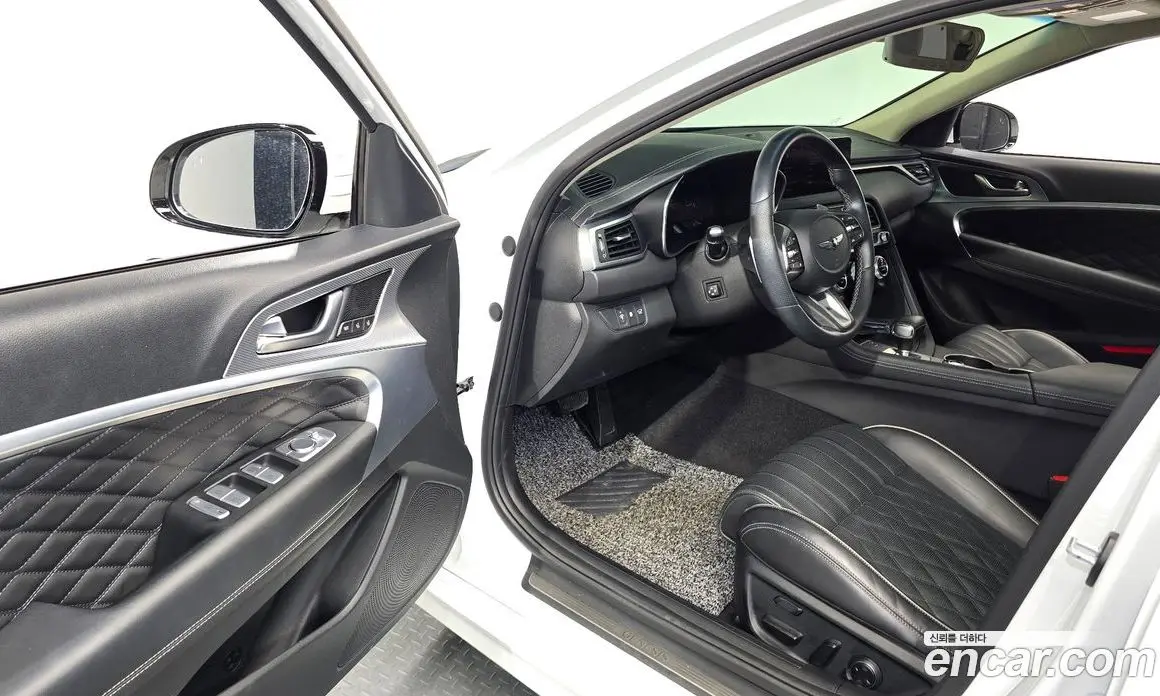 Genesis G70 2021 2.0 автомат (гидро), фото 13 Genesis G70 2021 2.0 автомат (гидро), фото 13