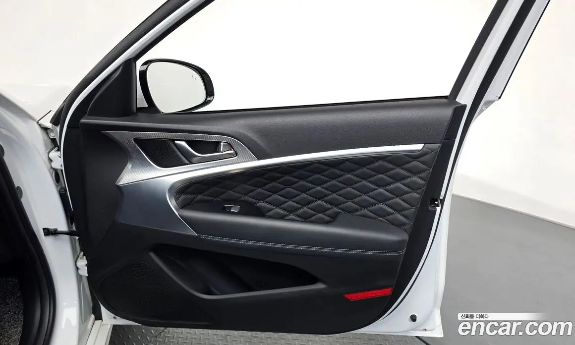 Genesis G70 2021 2.0 автомат (гидро), фото 14 Genesis G70 2021 2.0 автомат (гидро), фото 14