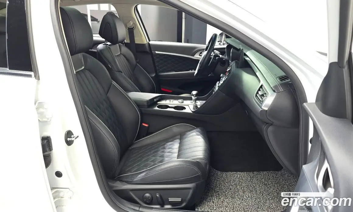 Genesis G70 2021 2.0 автомат (гидро), фото 16 Genesis G70 2021 2.0 автомат (гидро), фото 16