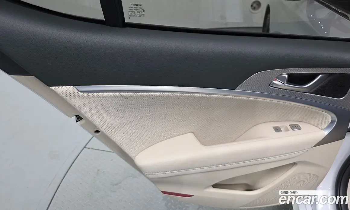 Genesis G70 2022 2.0 автомат (гидро), фото 15