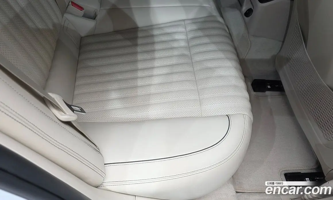 Genesis G70 2022 2.0 автомат (гидро), фото 16