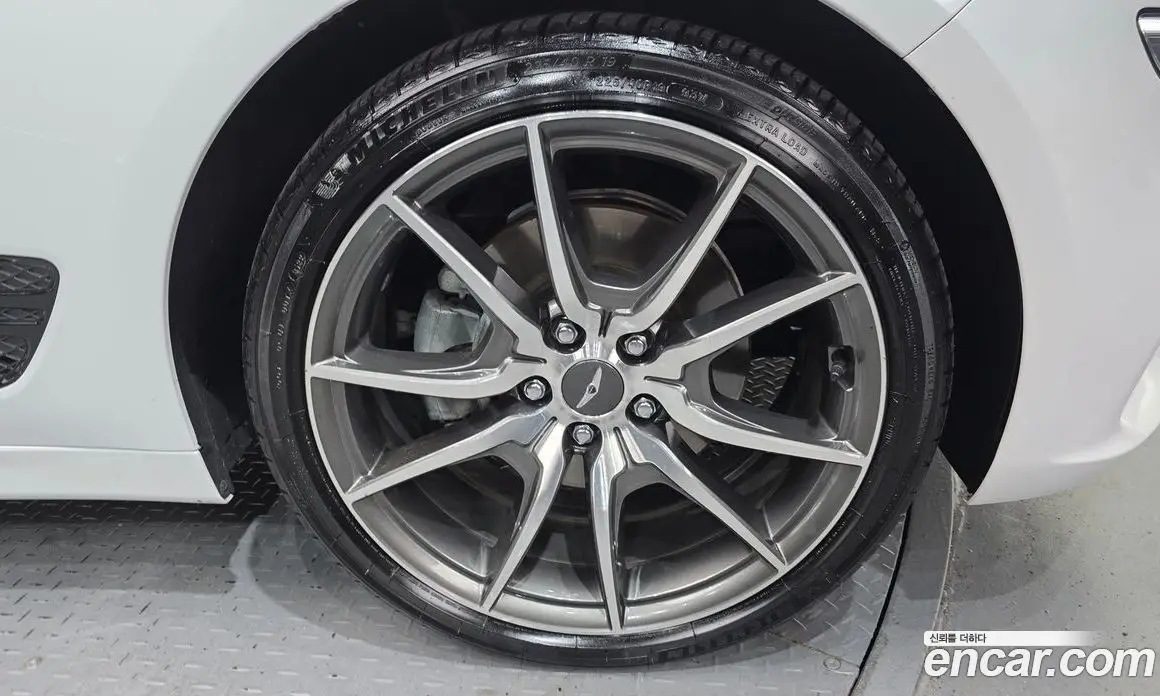 Genesis G70 2022 2.0 автомат (гидро), фото 7