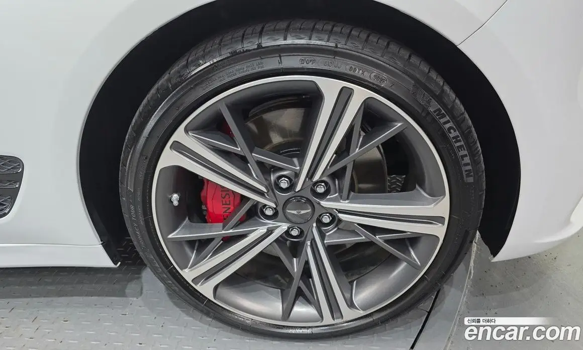 Genesis G70 2023 2.5 автомат (гидро), фото 7 Genesis G70 2023 2.5 автомат (гидро), фото 7