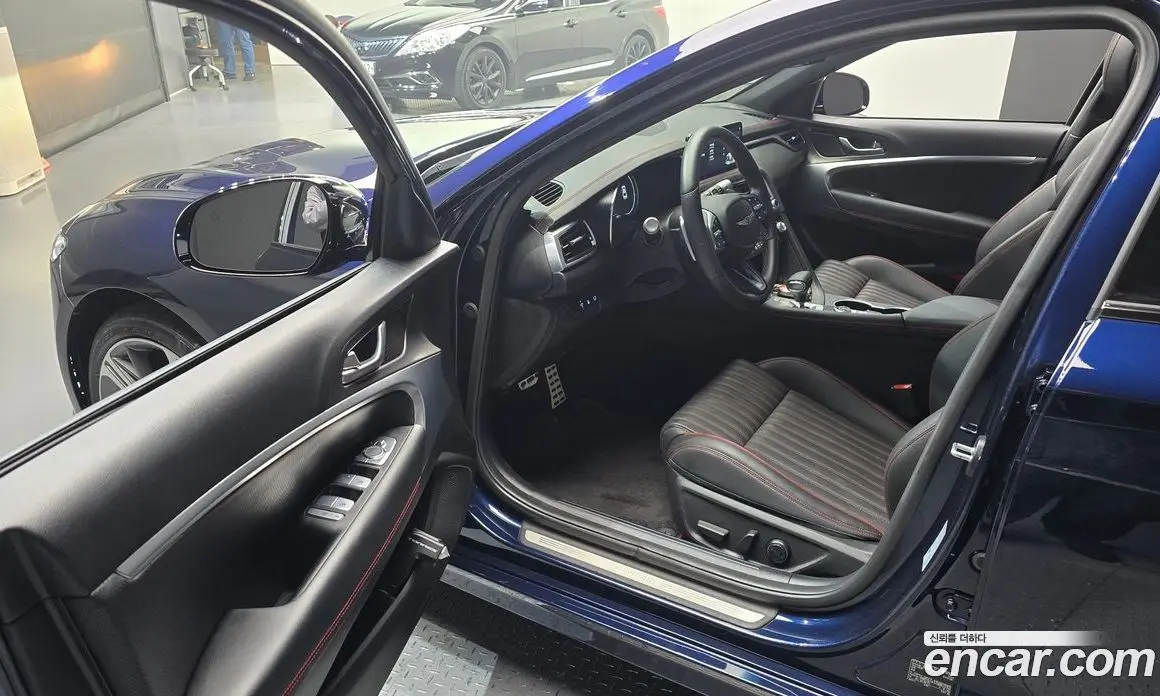 Genesis G70 2024 2.5 автомат (гидро), фото 13 Genesis G70 2024 2.5 автомат (гидро), фото 13