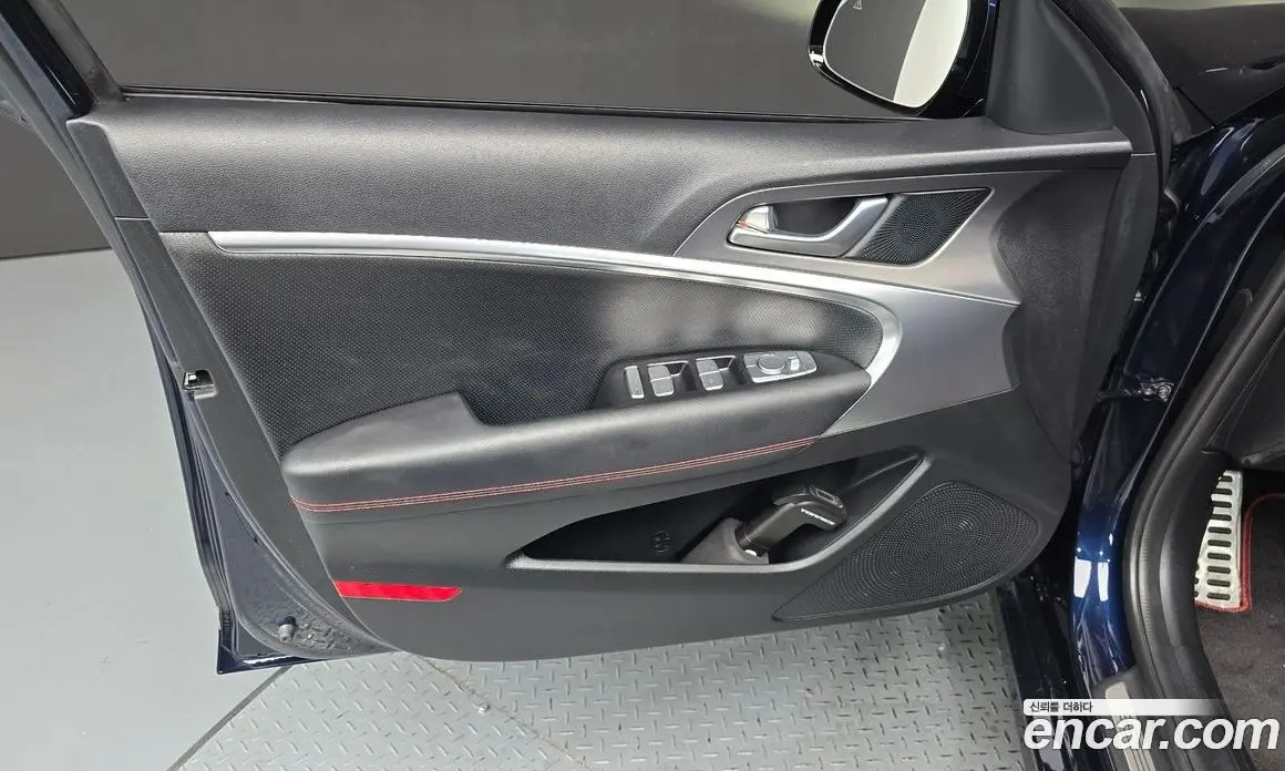 Genesis G70 2024 2.5 автомат (гидро), фото 14 Genesis G70 2024 2.5 автомат (гидро), фото 14