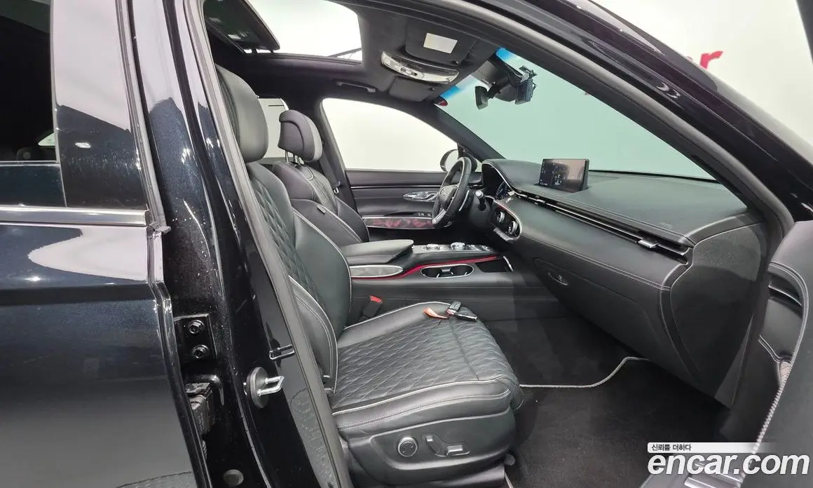 Genesis GV70 2021 3.5 автомат (гидро), фото 13 Genesis GV70 2021 3.5 автомат (гидро), фото 13