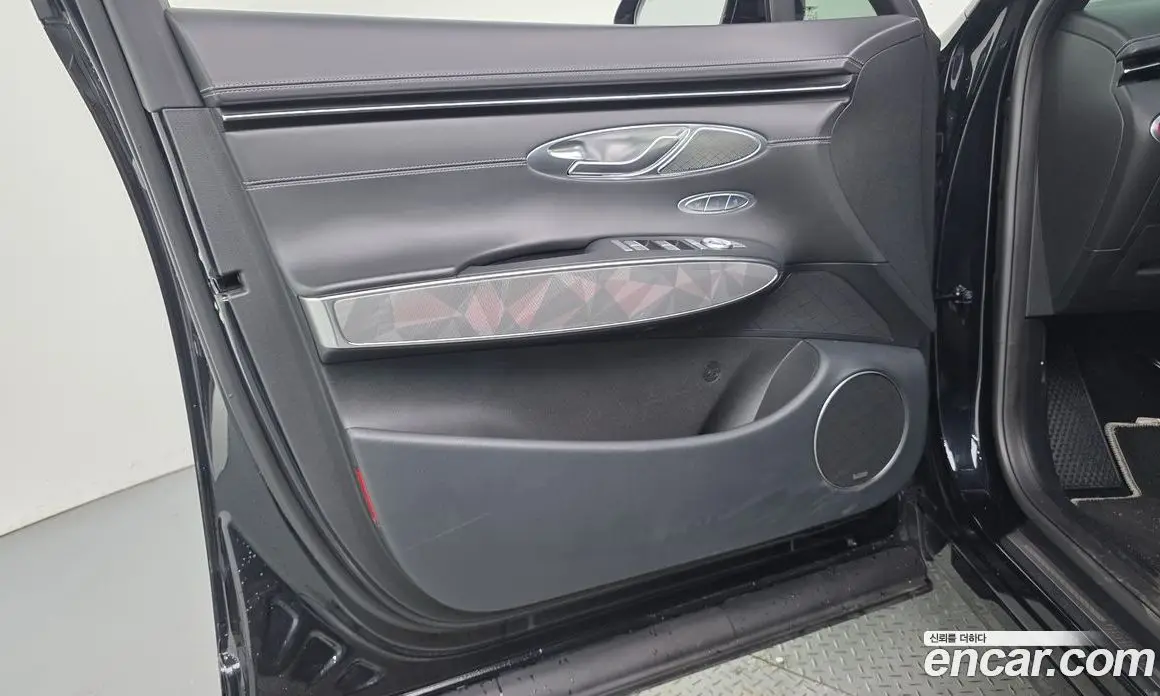 Genesis GV70 2021 3.5 автомат (гидро), фото 14 Genesis GV70 2021 3.5 автомат (гидро), фото 14