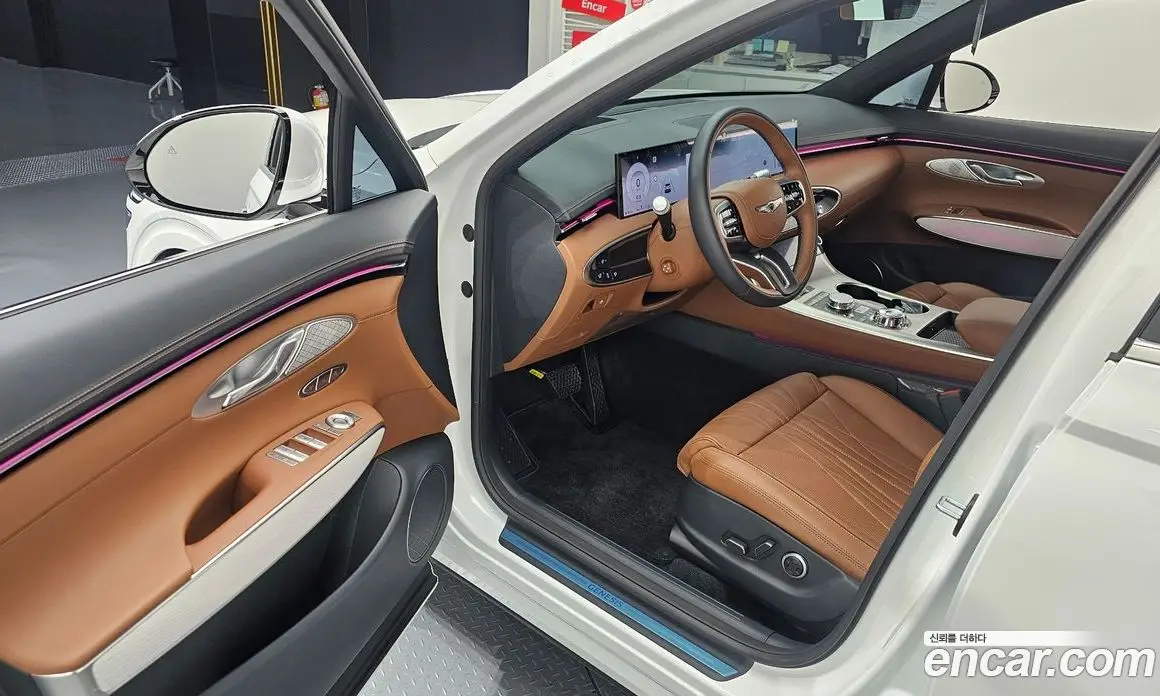 Genesis GV70 2024 2.5 автомат (гидро), фото 12