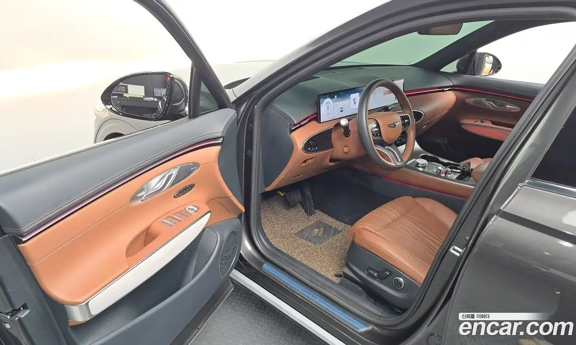 Genesis GV70 2024 2.5 автомат (гидро), фото 12 Genesis GV70 2024 2.5 автомат (гидро), фото 12