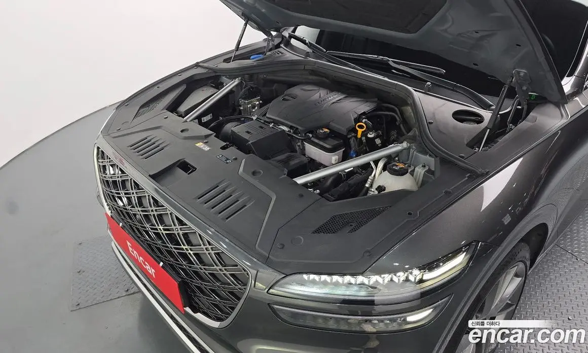 Genesis GV70 2024 2.5 автомат (гидро), фото 5 Genesis GV70 2024 2.5 автомат (гидро), фото 5