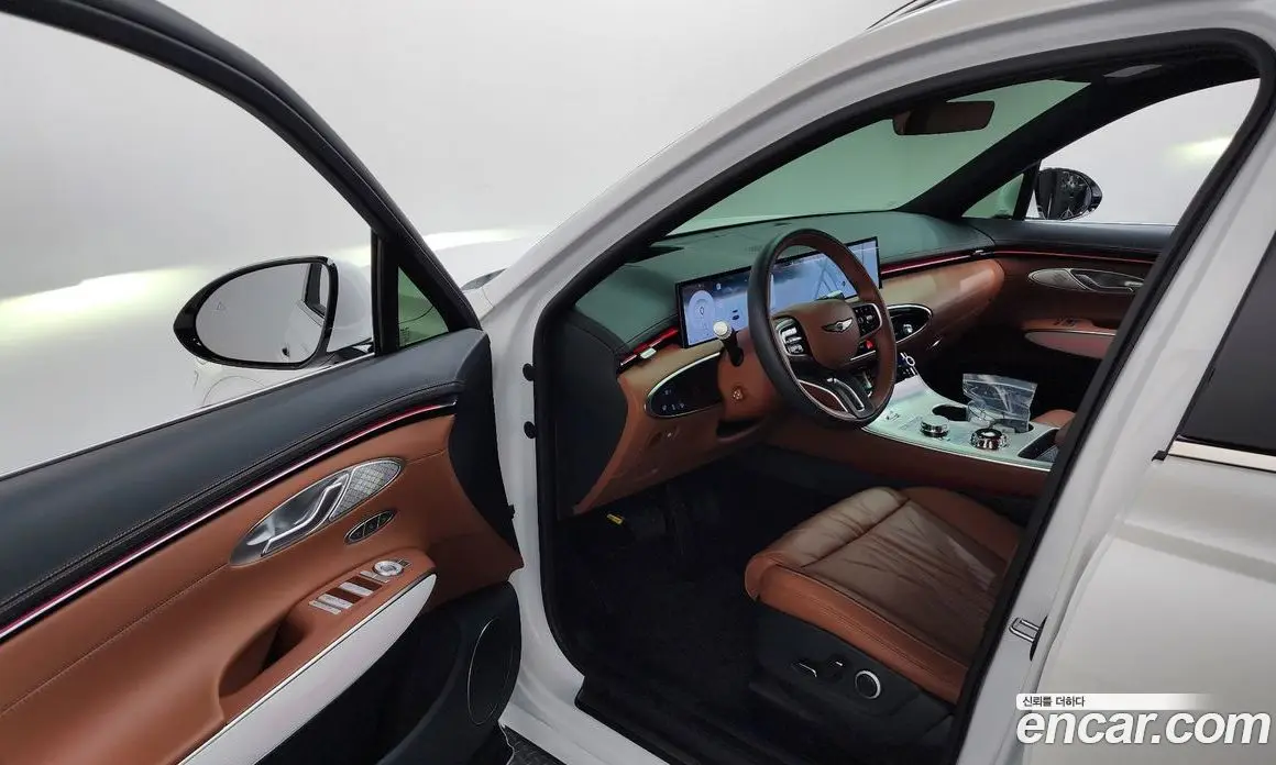 Genesis GV70 2025 2.5 автомат (гидро), фото 13 Genesis GV70 2025 2.5 автомат (гидро), фото 13