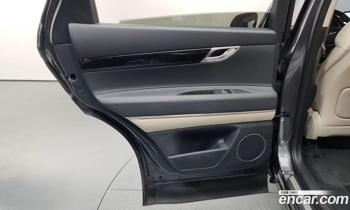 Genesis GV80 2020 2.5 автомат (гидро), фото 15 Genesis GV80 2020 2.5 автомат (гидро), фото 15